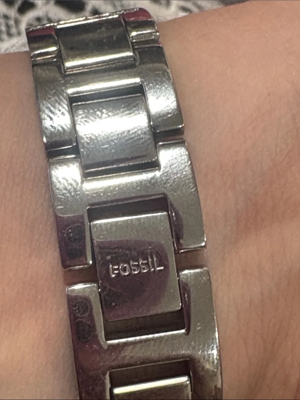Fossil Women Silver Stainless Steel Analog Wrist Watch
